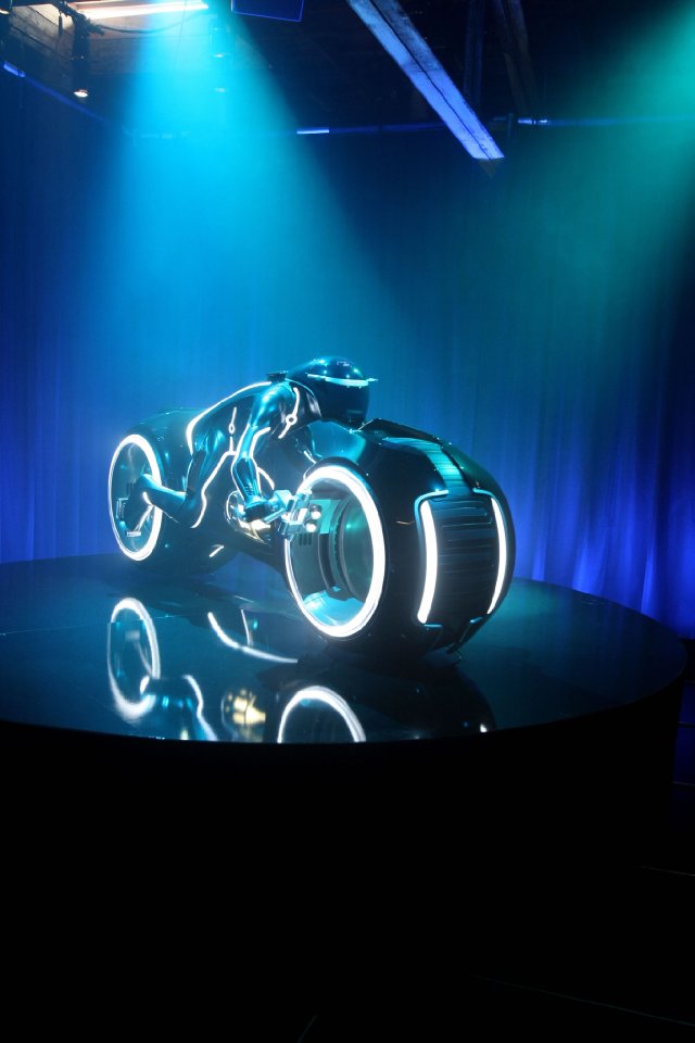 Tron 2 Lightcycle