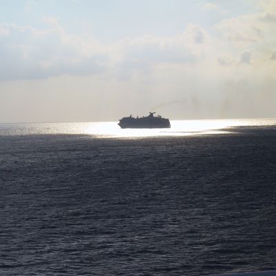 Under way -- Everyone!! Off the island! — 061