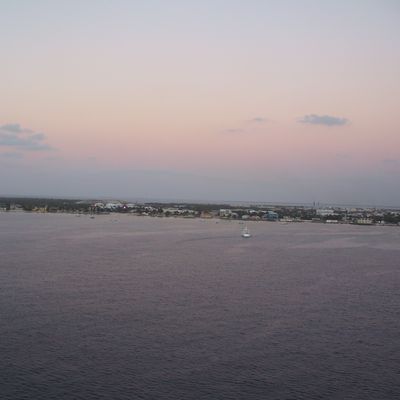 Under way -- Leaving Cayman — 095